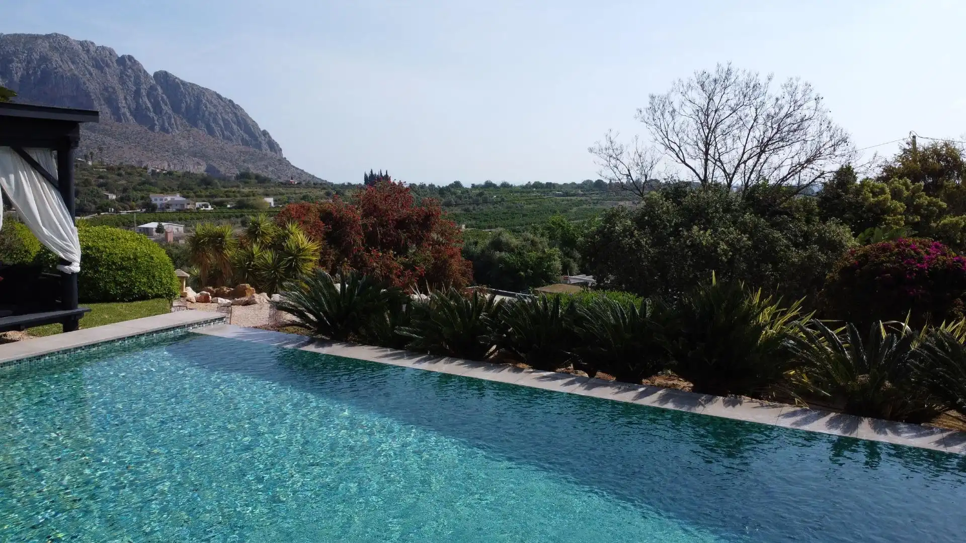 Piscina de Casa o chalet en venta en Beniarbeig con Aire acondicionado, Calefacción y Jardín privado