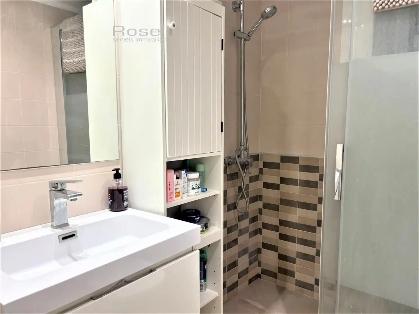 Baño de Piso en venta en Terrassa con Calefacción, Parquet y Balcón