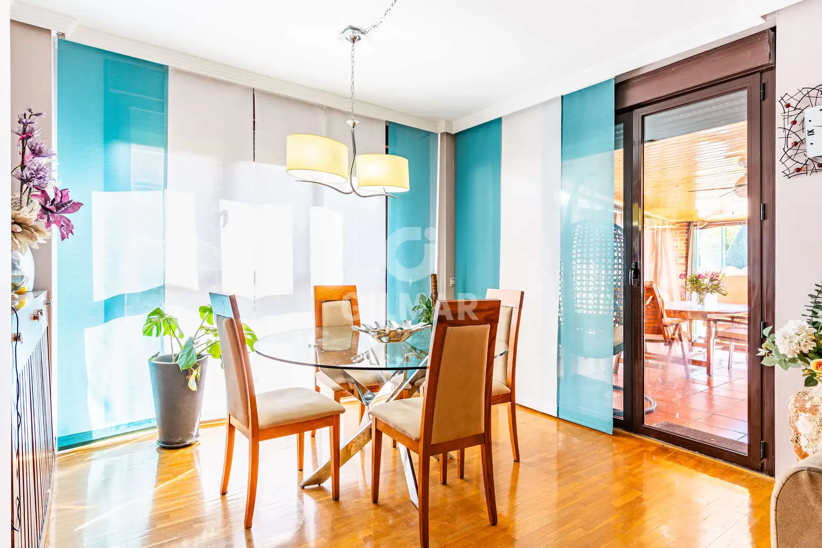 Esszimmer von Einfamilien-Reihenhaus zum Verkauf in Arroyomolinos (Madrid) mit Heizung, Privatgarten und Schwimmbad