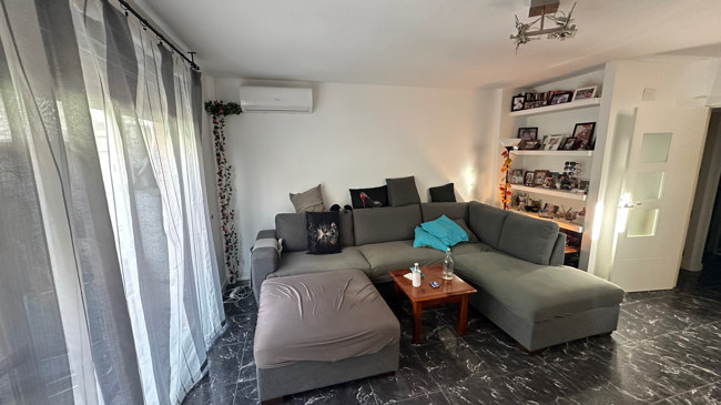 Living room of House or chalet for sale in  Madrid Capital  with Air Conditioner and Private garden