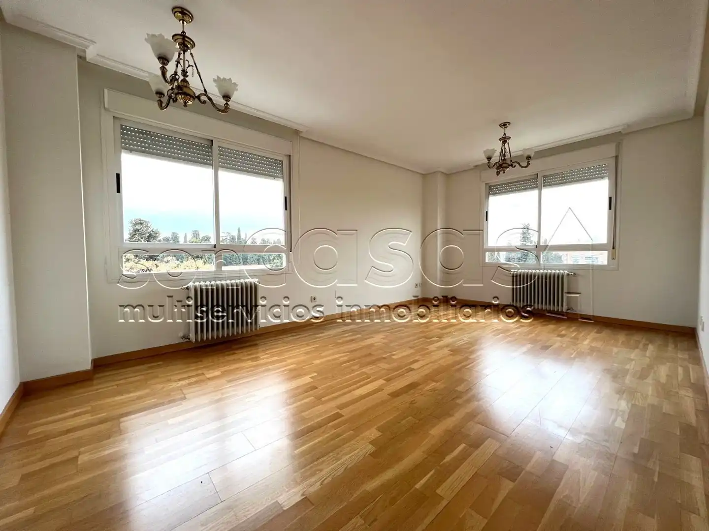 Sala de estar de Piso de alquiler en Madrid con Calefacción, Trastero y Piscina