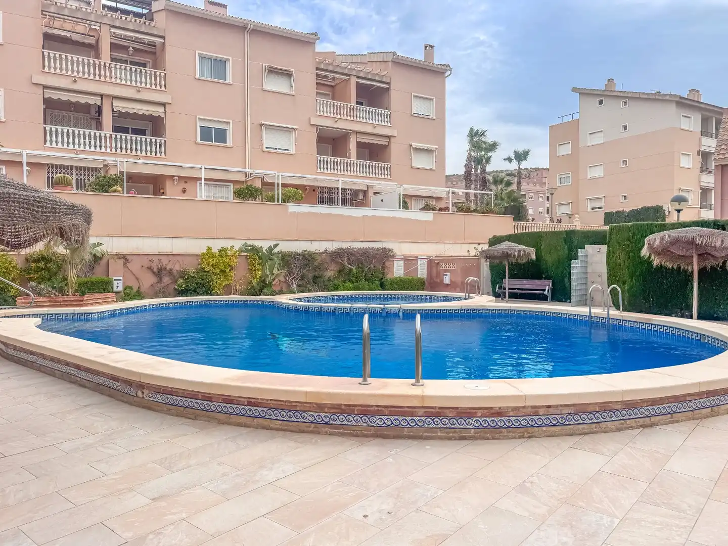 Piscina de Apartamento de alquiler en Santa Pola con Terraza, Piscina y Amueblado