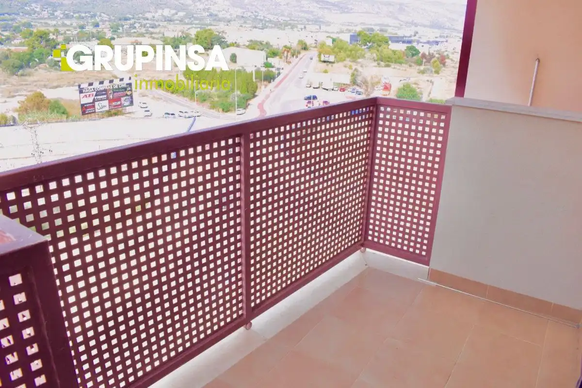 Terraza de Piso en venta en Castellón de la Plana / Castelló de la Plana con Aire acondicionado, Terraza y Trastero