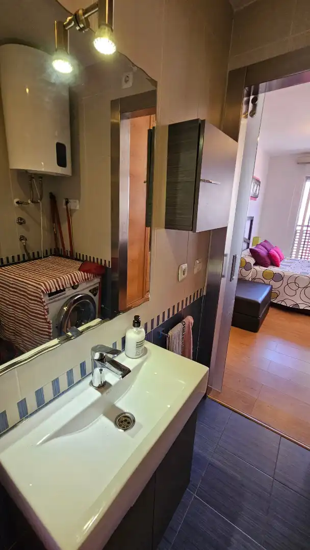 Bathroom of Flat for rent in El Campello  with Air Conditioner, Heating and Parquet flooring