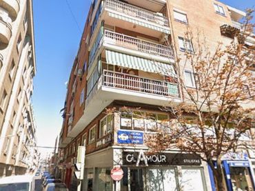 Flat with lift for sale in Calle Miguel Servet