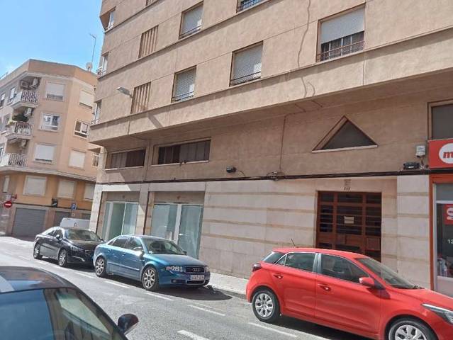 Local comercial en Venta en C/ Hermanos Navarro Caracena en San Crispín