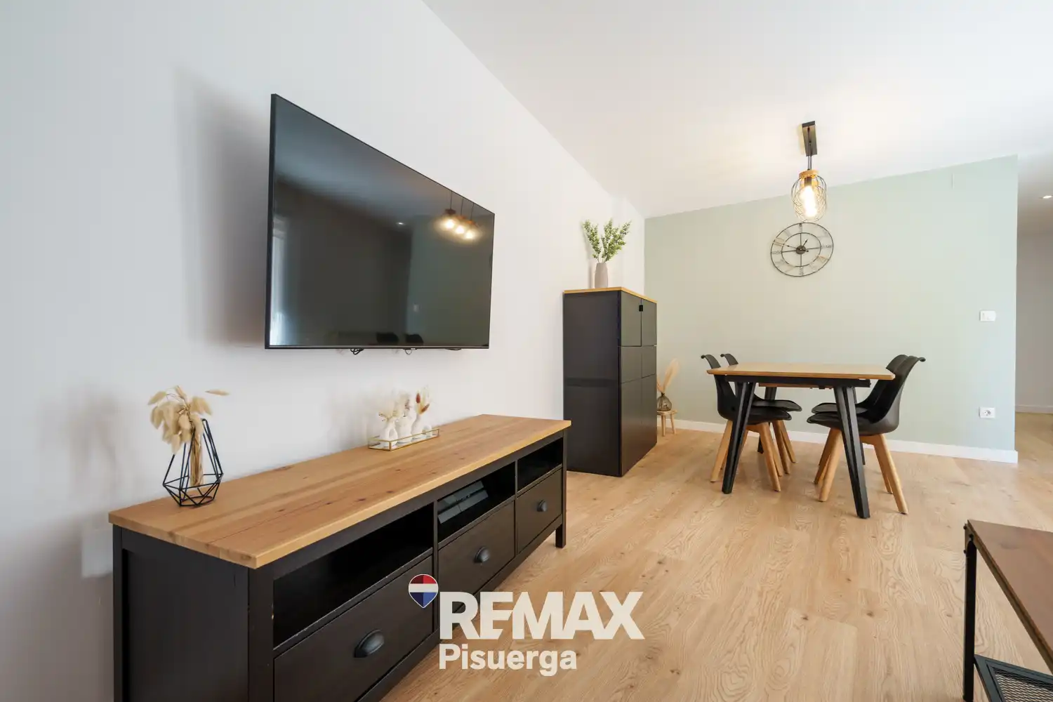 Sala de estar de Piso en venta en Valladolid con Calefacción, Parquet y Terraza