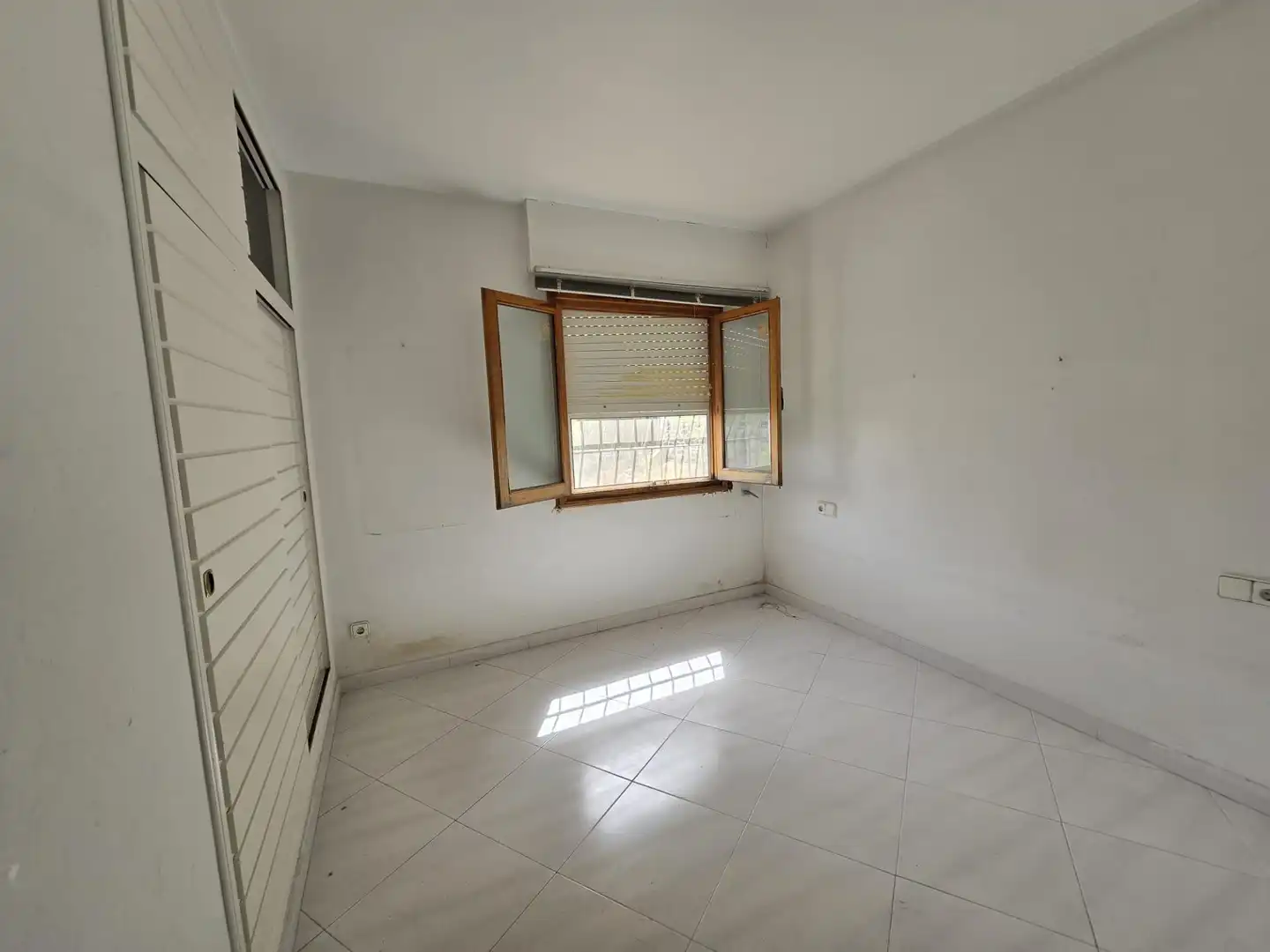 Schlafzimmer von Haus oder Chalet zum Verkauf in Benidorm mit Privatgarten, Terrasse und Abstellraum