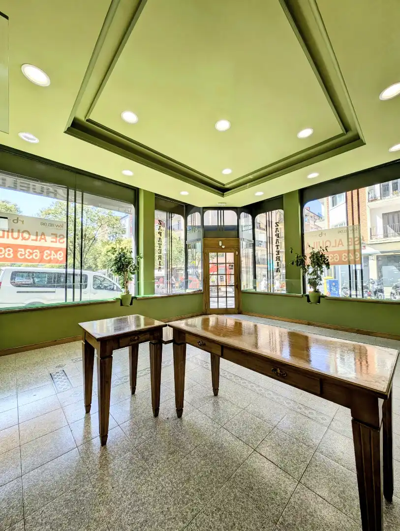 Business premises to rent in Alfonso Morales Kalea