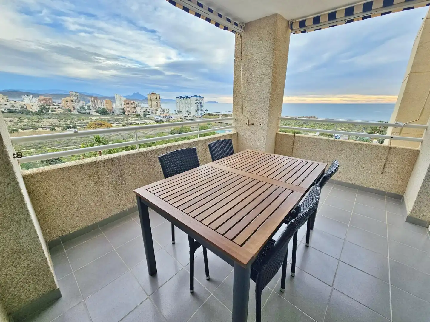 Terrace of Flat for sale in El Campello  with Air Conditioner, Terrace and Storage room