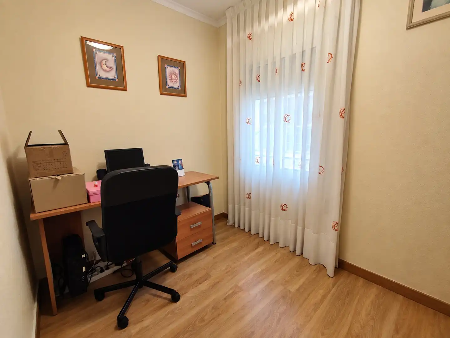 Bedroom of Flat for sale in Esplugues de Llobregat  with Balcony