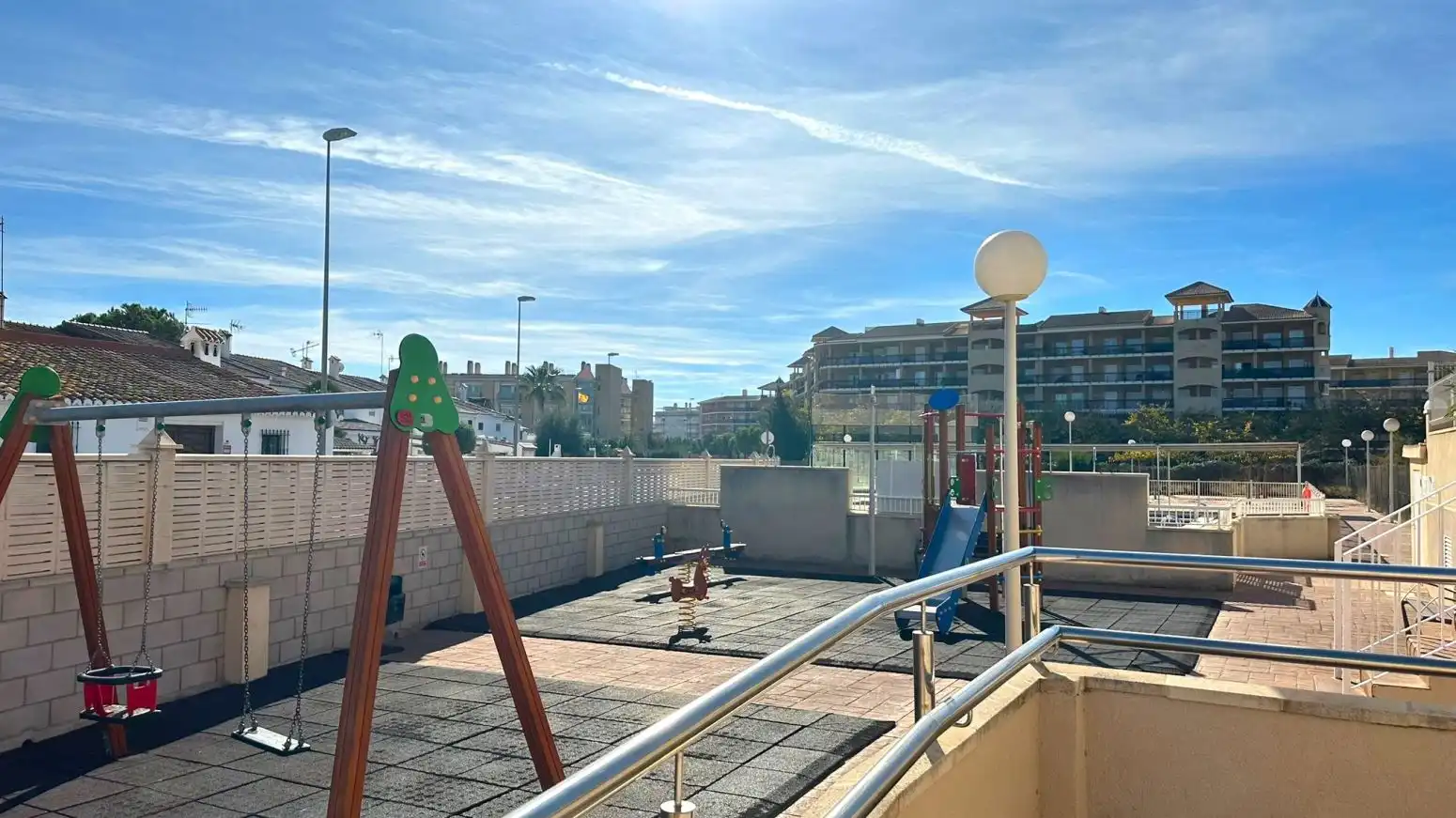 Außenansicht von Wohnung zur Miete in Canet d'En Berenguer mit Privatgarten, Terrasse und Möbliert