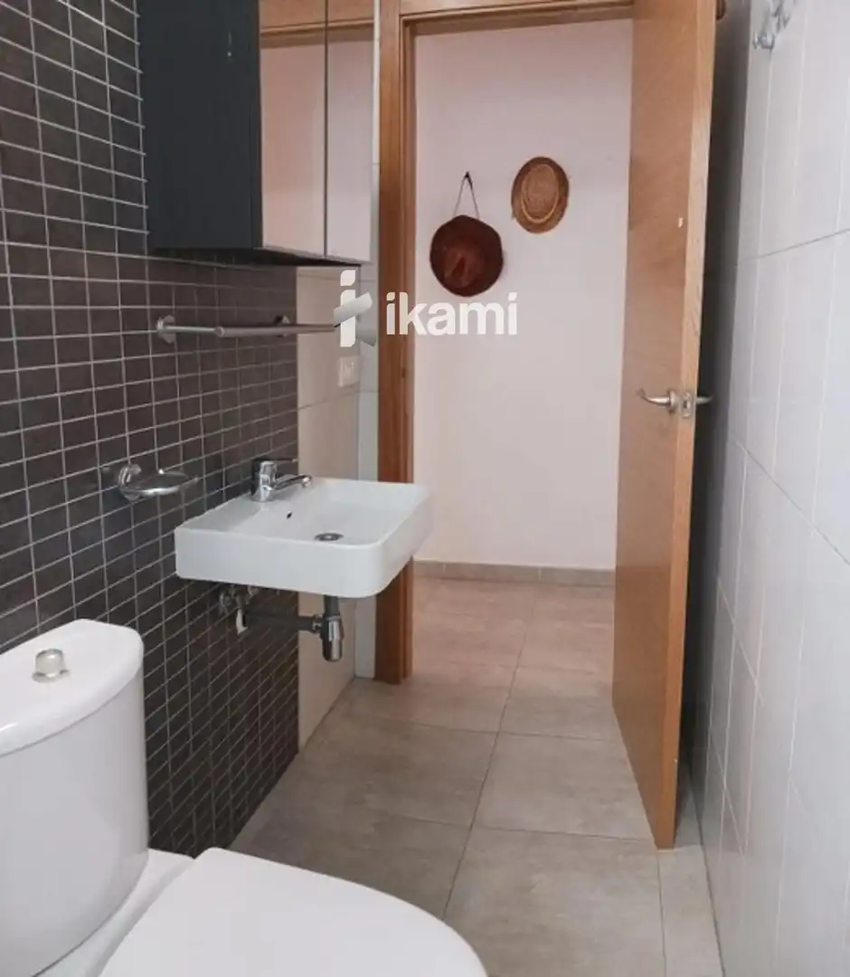 Baño de Piso en venta en L'Atzúbia con Aire acondicionado, Calefacción y Terraza