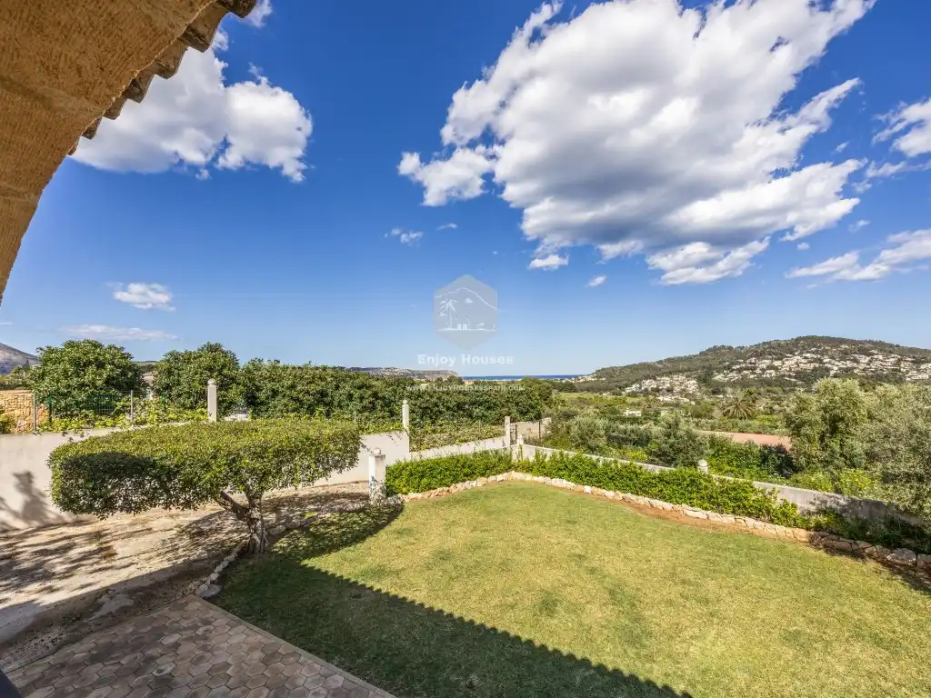 Houses for sale in Camino Tarraulla, Partides comunes - Adsubia