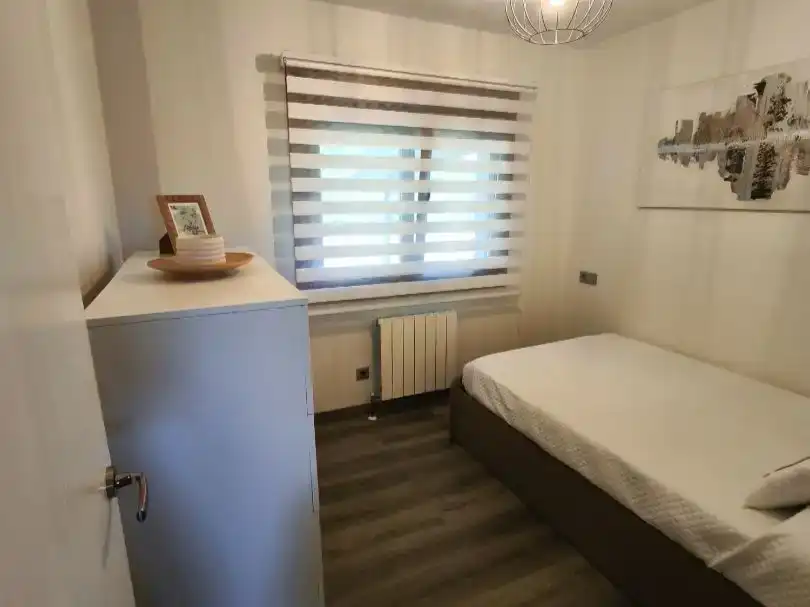 Habitación de Piso en venta en Gijón  con Jardín privado, Trastero y Piscina