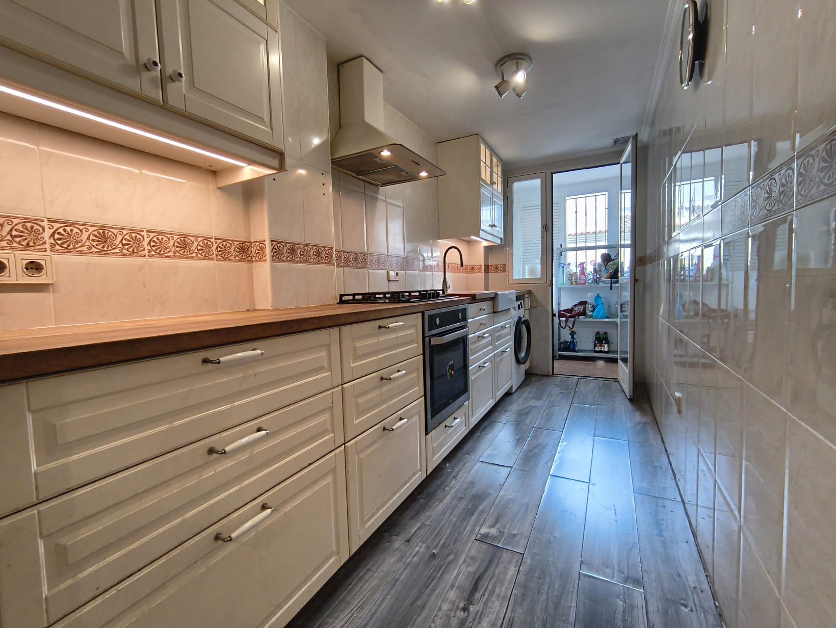 Kitchen of Planta baja for sale in Puçol  with Air Conditioner, Storage room and Oven