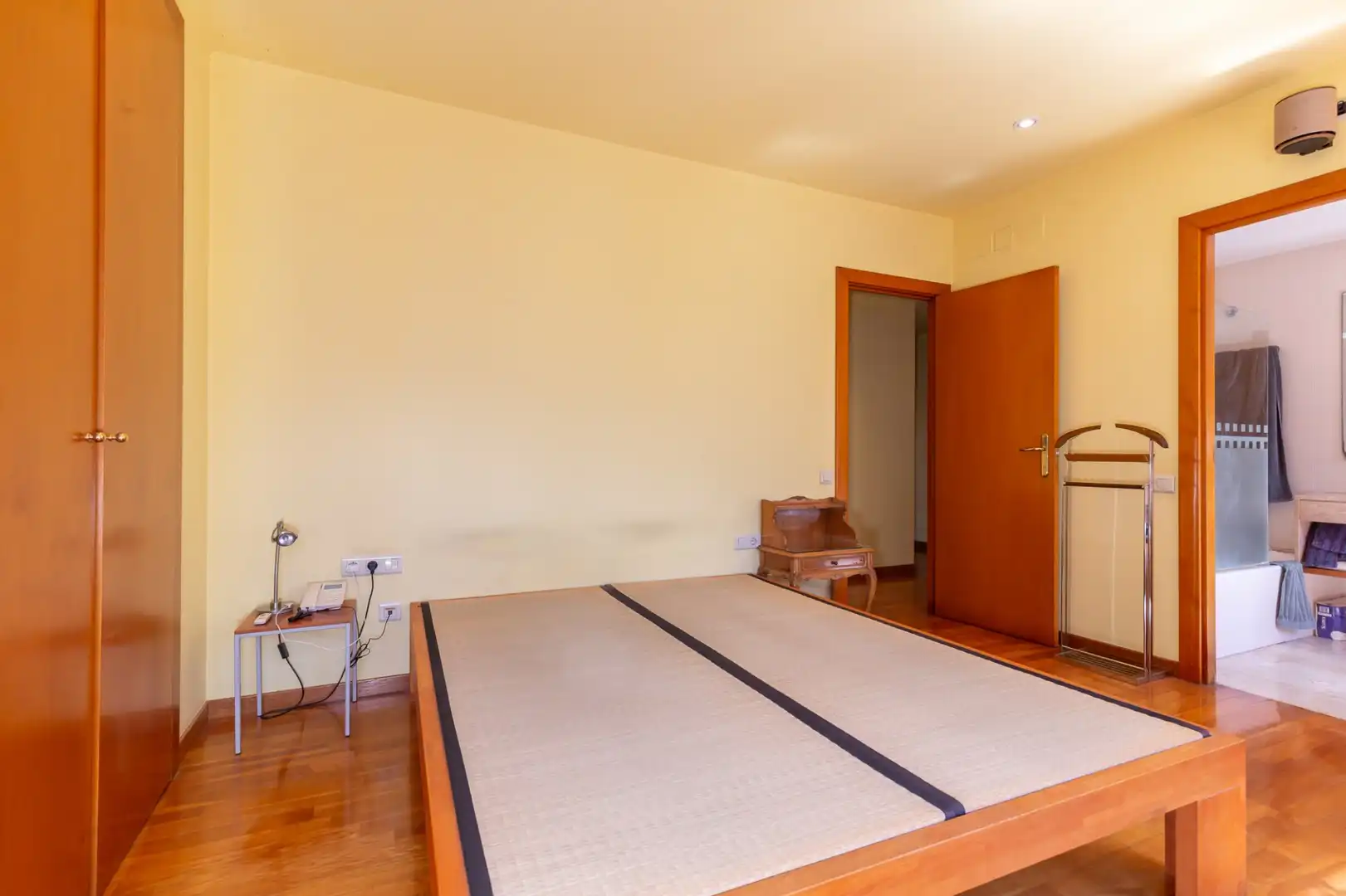 Habitación de Piso en venta en Esplugues de Llobregat con Aire acondicionado, Calefacción y Trastero