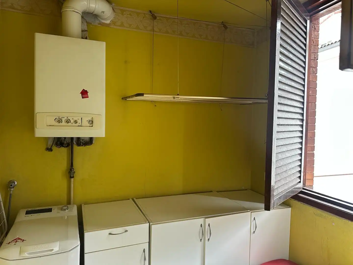 Kitchen of Flat for rent in Avilés  with Heating, Parquet flooring and Storage room