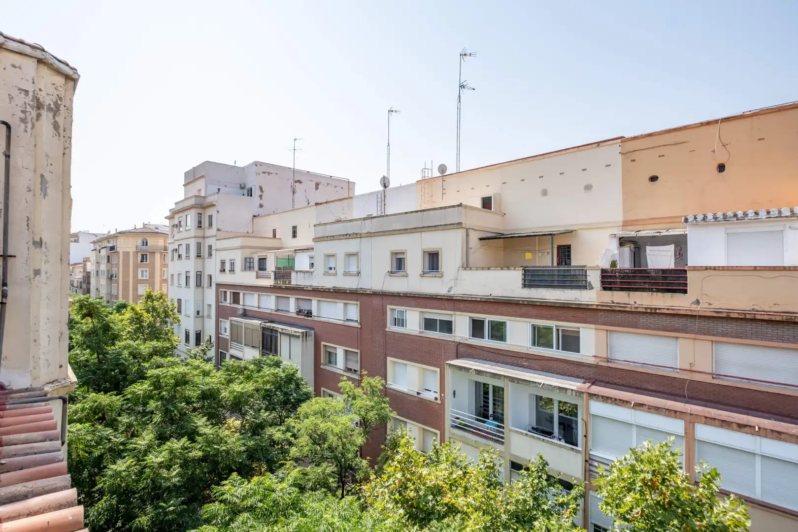 Vista exterior de Ático en venta en Zaragoza con Calefacción, Parquet y Terraza