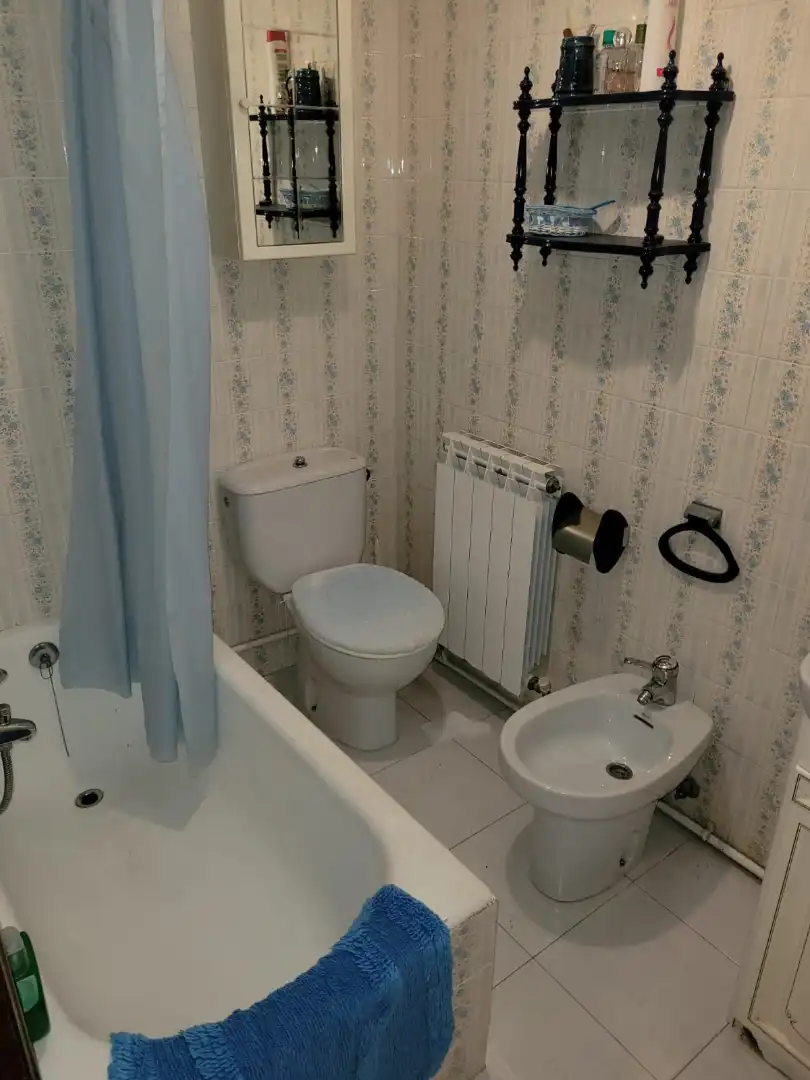 Baño de Piso en venta en Ibarra con Calefacción, Trastero y Amueblado