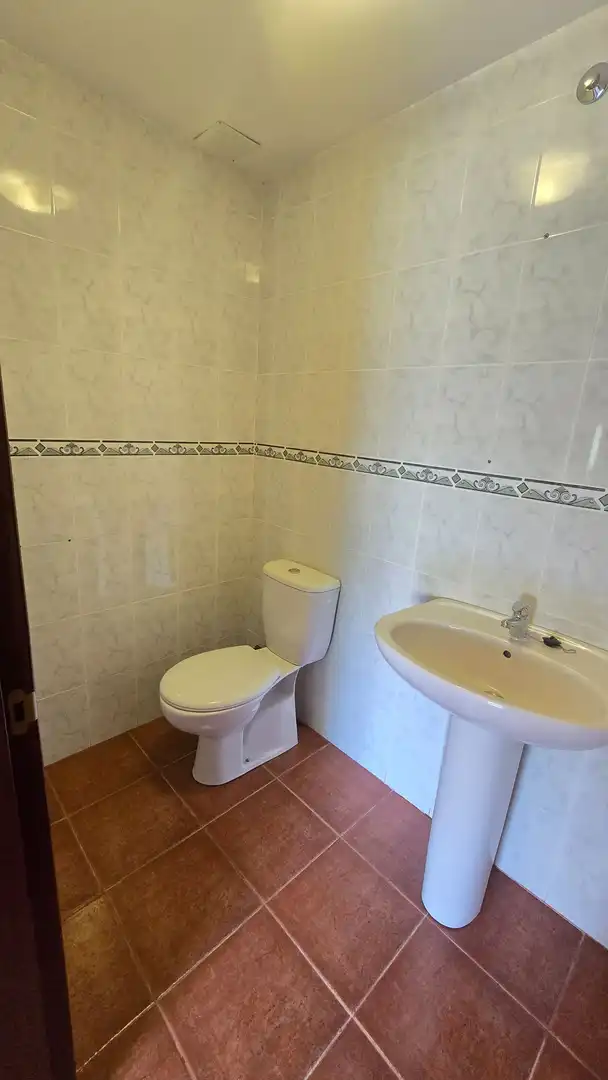 Baño de Piso en venta en Arona con Terraza