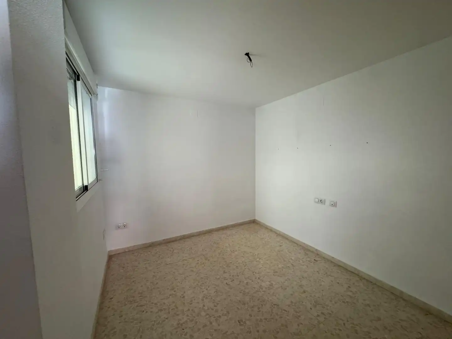 Wohnung zum Verkauf in Llíria mit Klimaanlage und Abstellraum