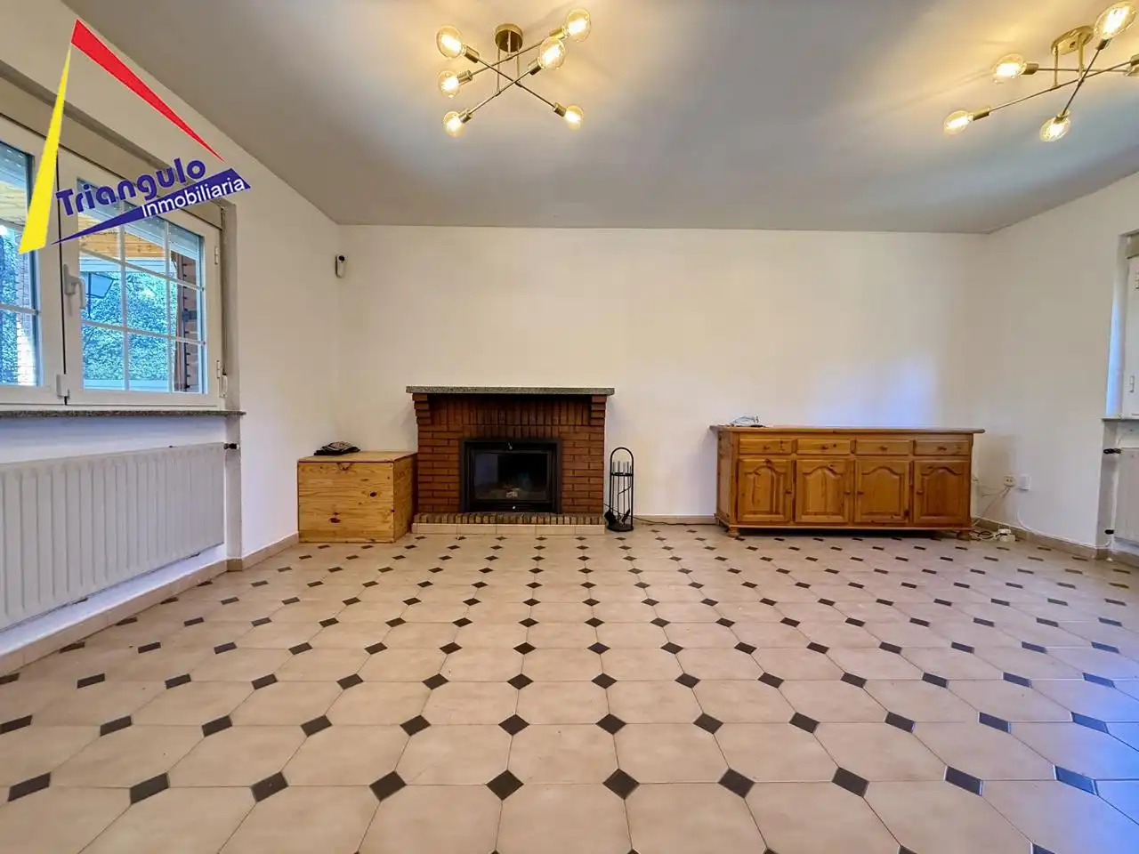 Sala de estar de Casa o chalet en venta en Marugán con Aire acondicionado, Calefacción y Jardín privado