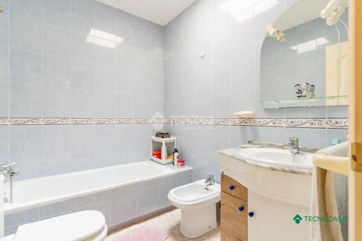 Bathroom of Detached homes for sale in Roquetas de Mar  with Air Conditioner and Terrace