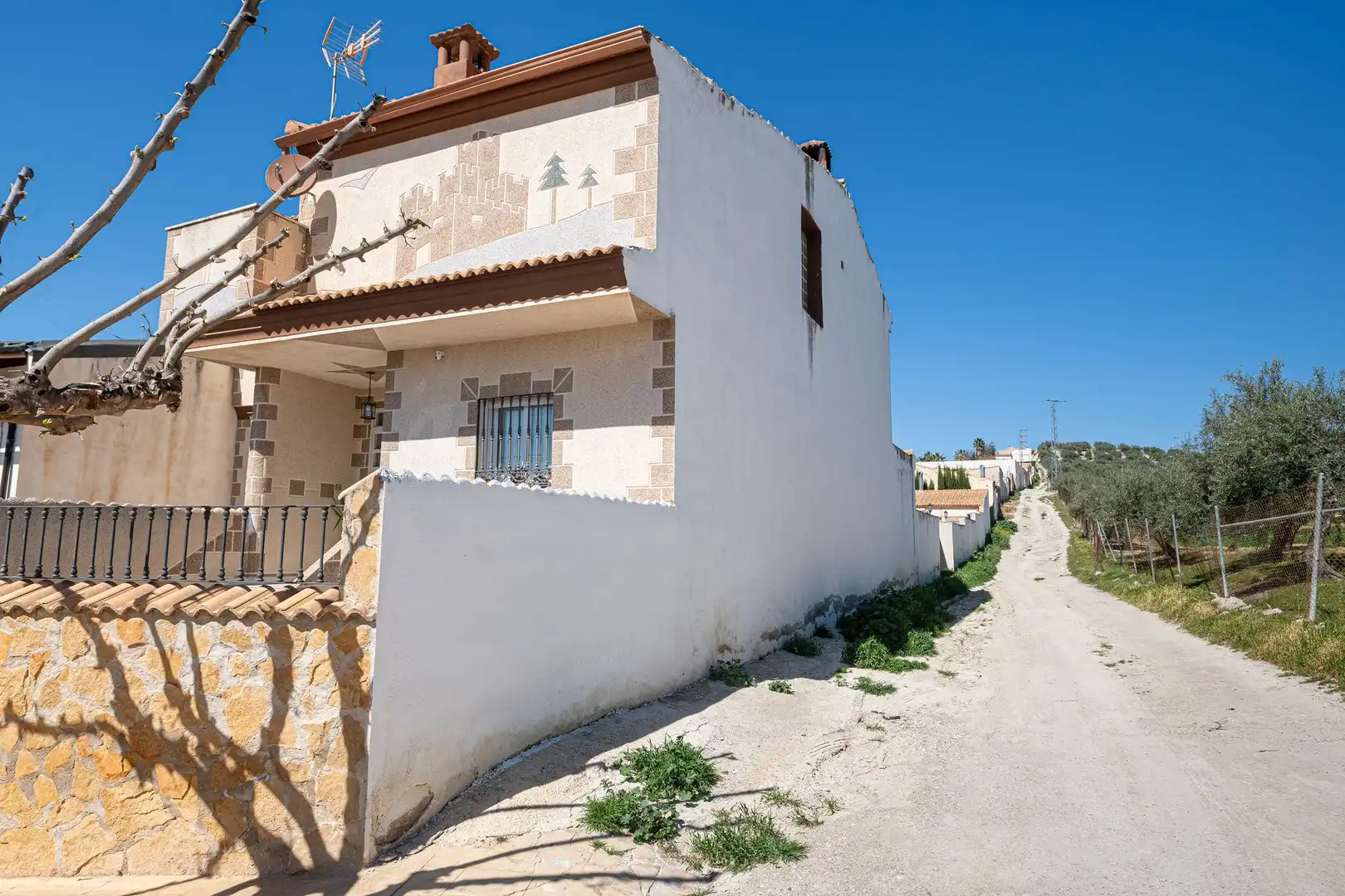 Vista exterior de Casa o xalet en venda en La Guardia de Jaén amb Terrassa