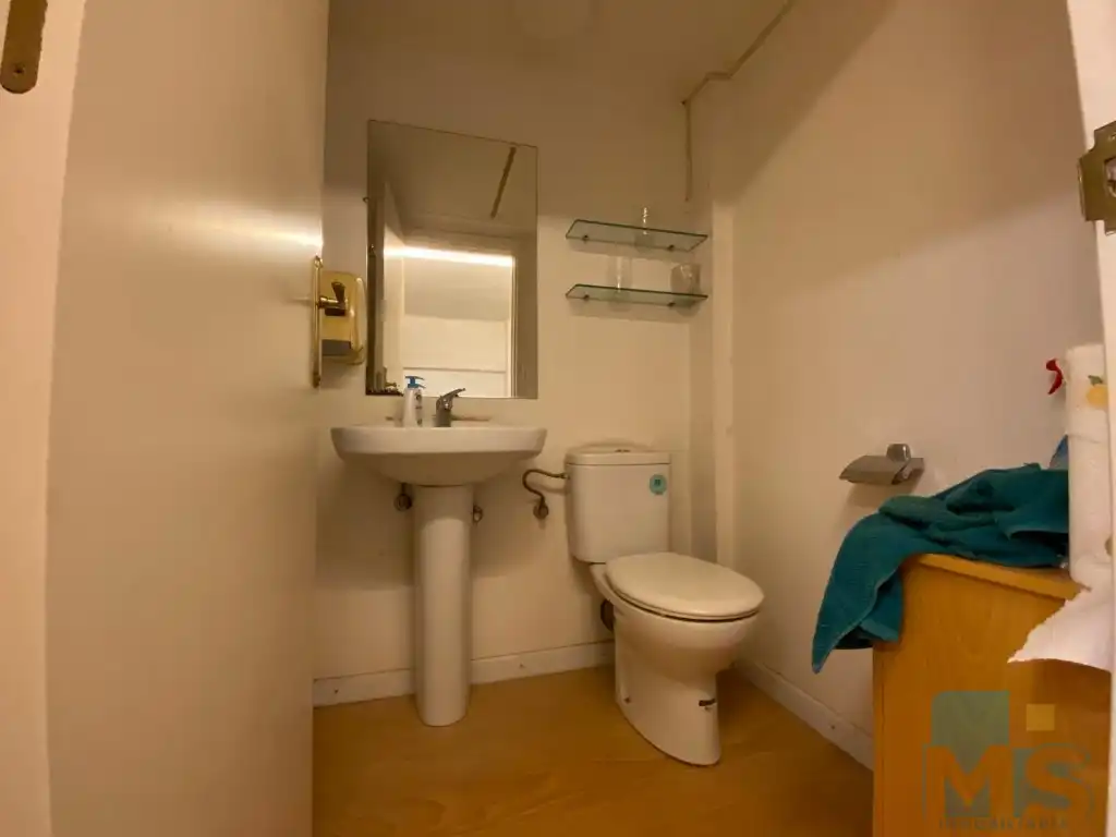 Baño de Local de alquiler en Pasaia