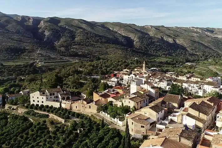 Vista exterior de Terreno en venta en La Vall d'Alcalà