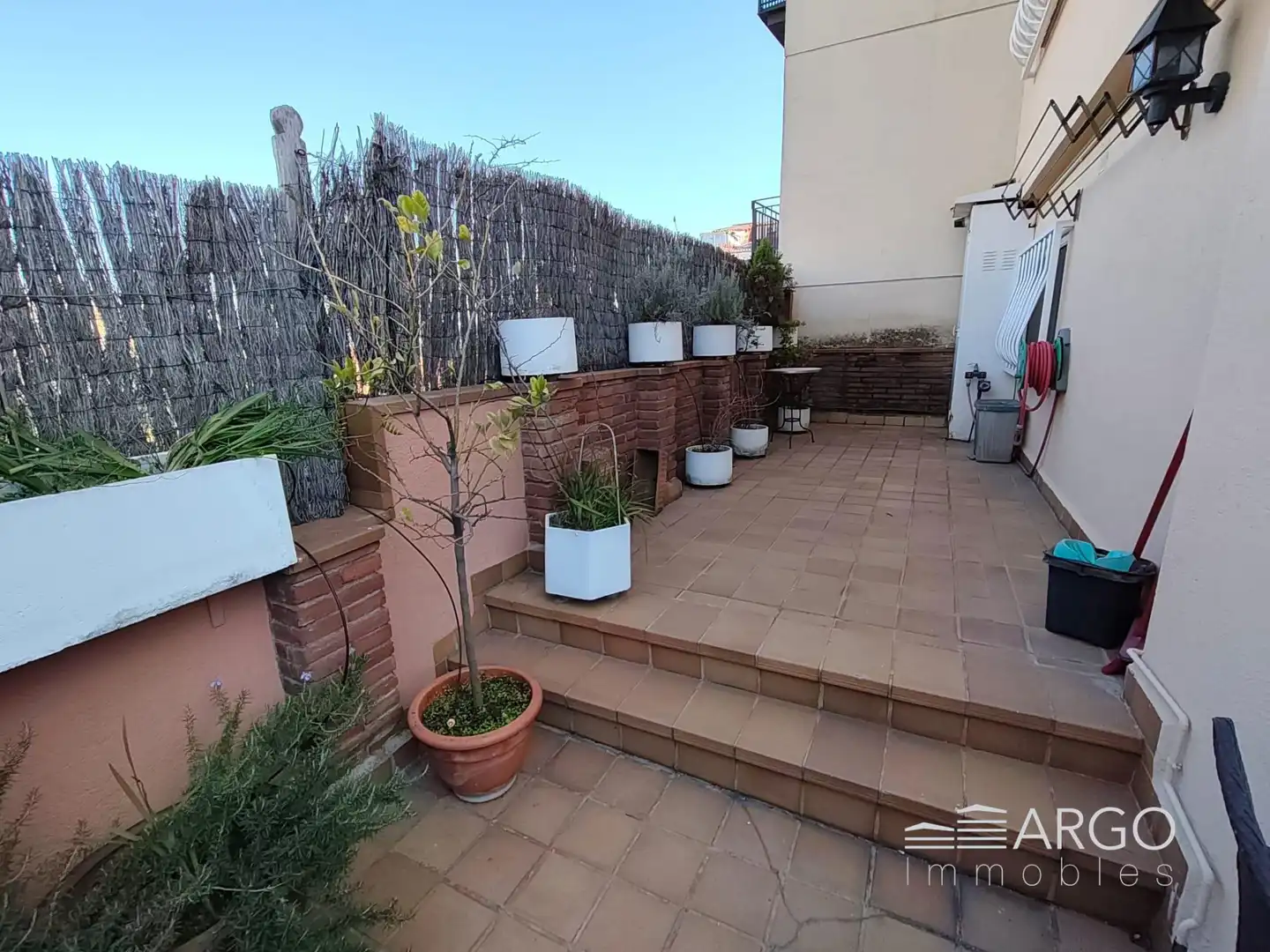 Terrassa de Casa o xalet en venda en Montcada i Reixac amb Aire condicionat i Jardí privat
