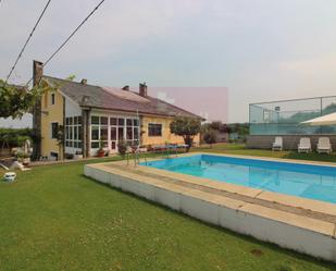 Piscina de Casa o xalet en venda en Lugo Capital