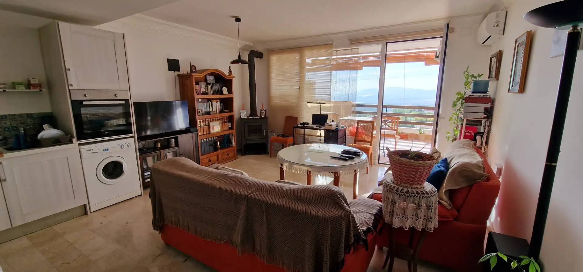 Sala de estar de Apartamento en venta en Cogollos de la Vega con Aire acondicionado, Terraza y Amueblado