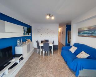 Sala d'estar de Apartament de lloguer en Oliva amb Aire condicionat, Terrassa i Balcó