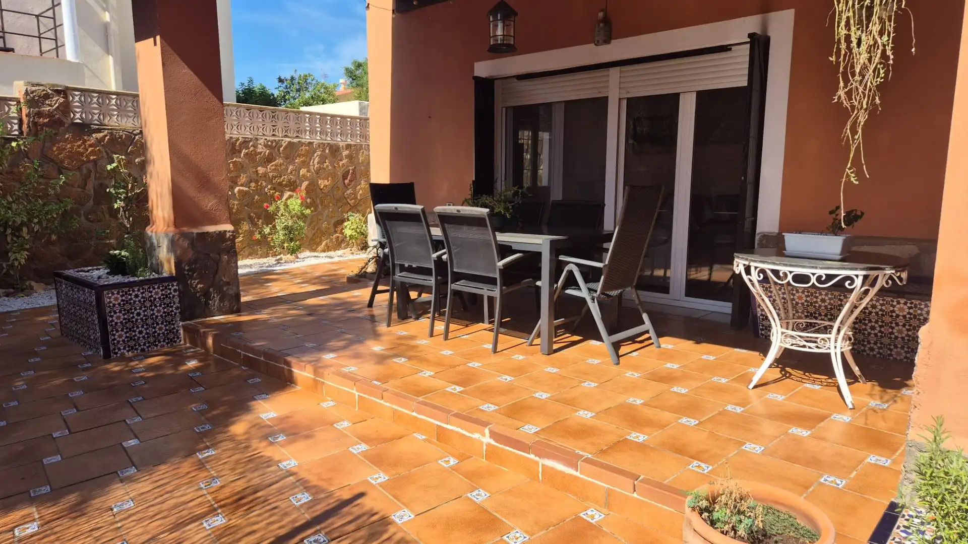 Terrace of Houses for sale in Roquetas de Mar  with Air Conditioner, Private garden and Terrace