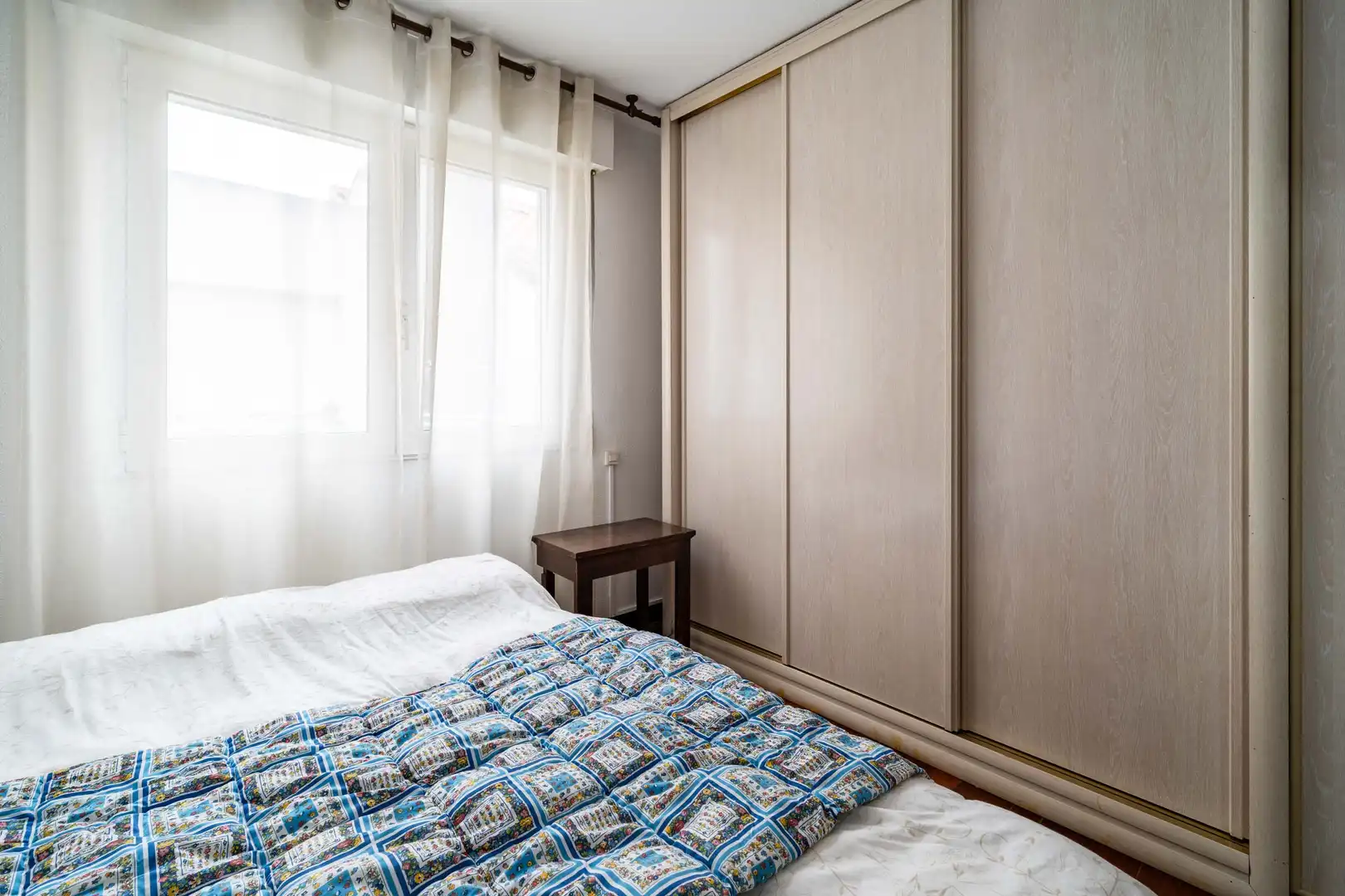 Schlafzimmer von Wohnung zur Miete in Santander mit Heizung, Parkett und Möbliert
