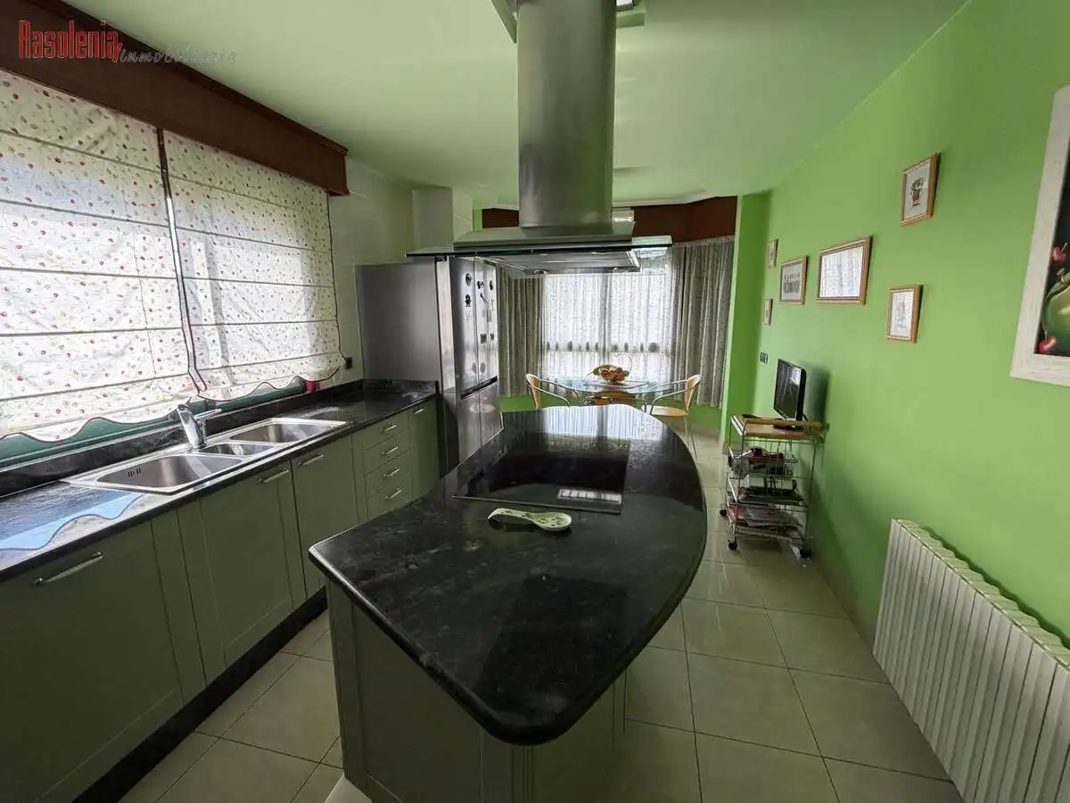 Kitchen of Houses for sale in Vigo   with Heating, Private garden and Terrace