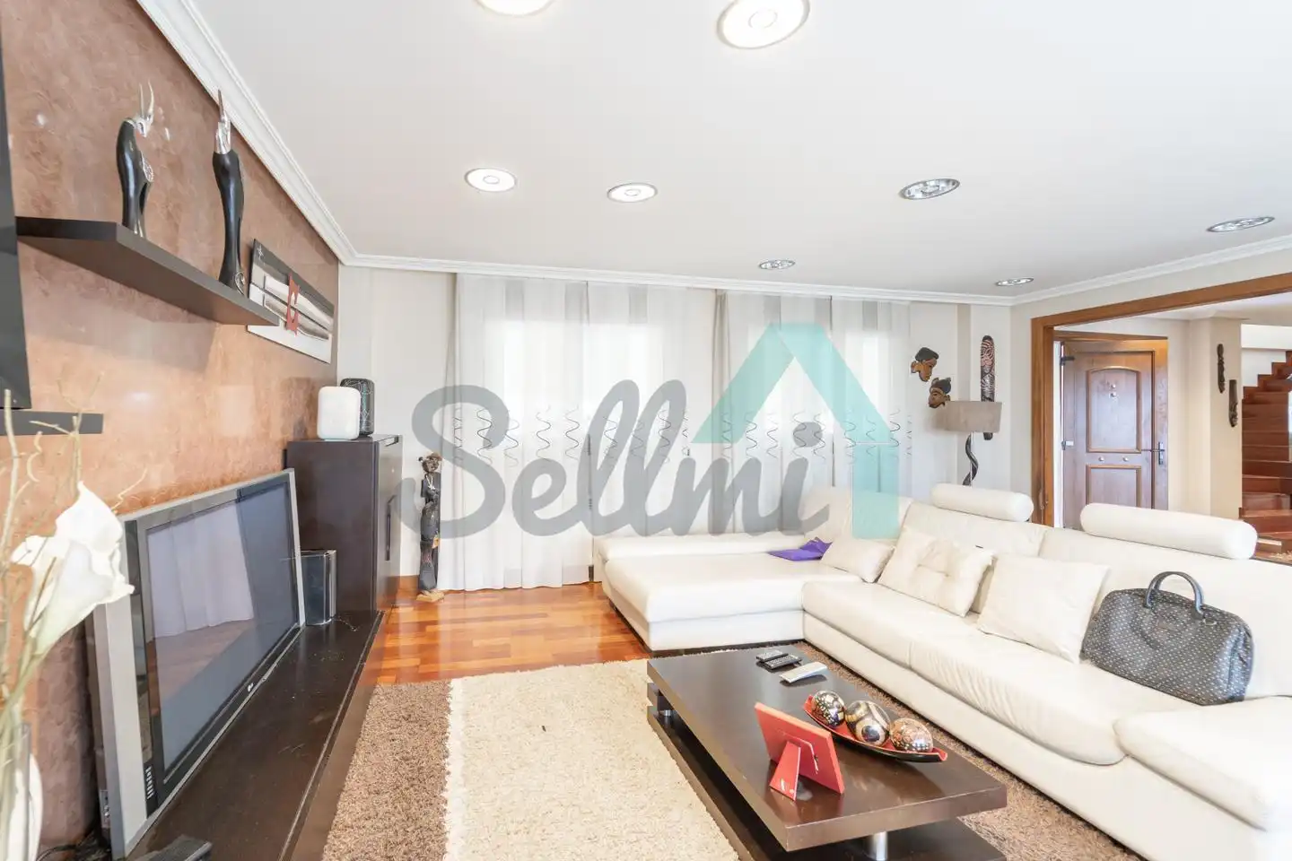 Sala de estar de Casa o chalet en venta en Oviedo  con Calefacción, Jardín privado y Parquet