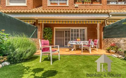 Garden of Single-family semi-detached for sale in Cerdanyola del Vallès  with Air Conditioner, Terrace and Balcony