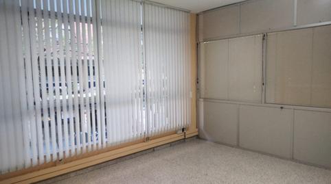 Foto 2 de Oficina en venda a Carrer Santiago Apòstol, La Torrassa, Barcelona