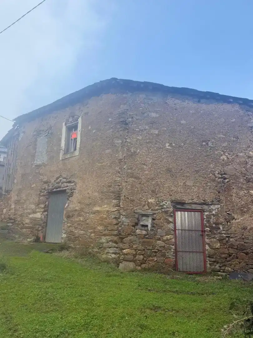 Vista exterior de Casa o chalet en venta en Carucedo