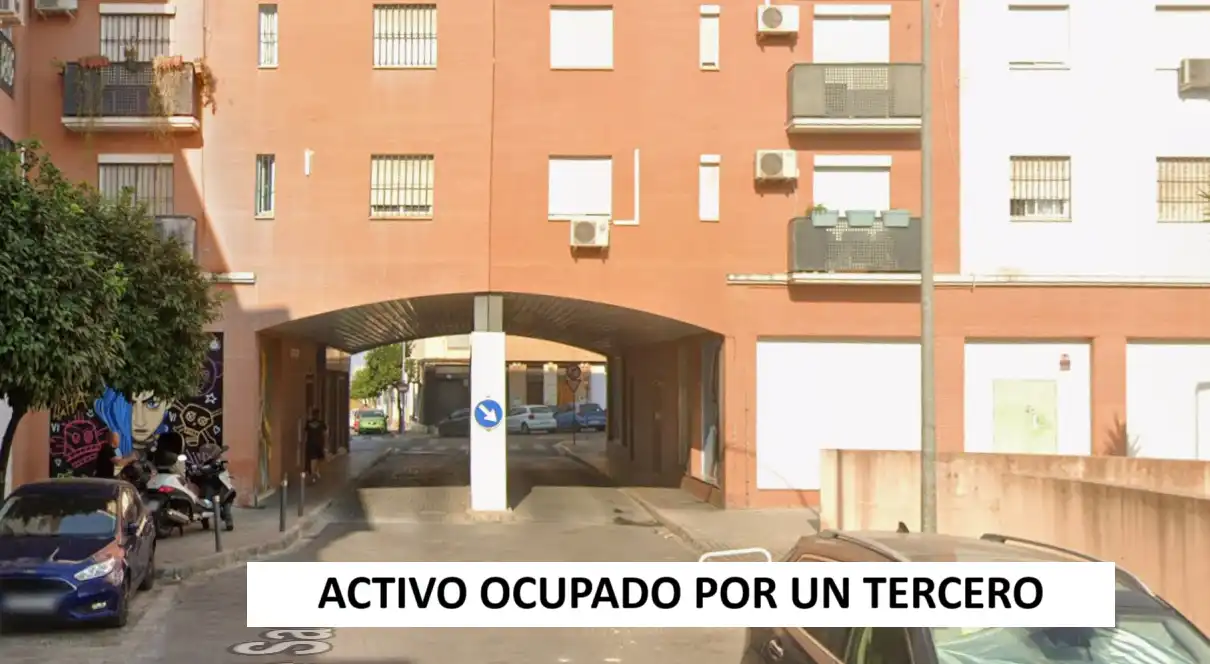 Aparcament en venda a Calle Batalla de San Quintín
