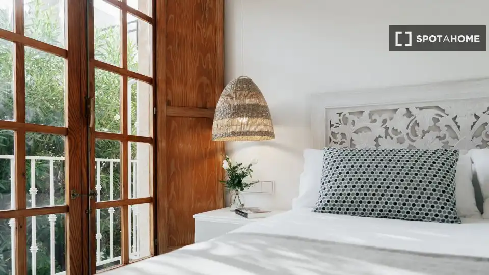 Habitación de Estudio para compartir en Picanya con Aire acondicionado, Terraza y Amueblado