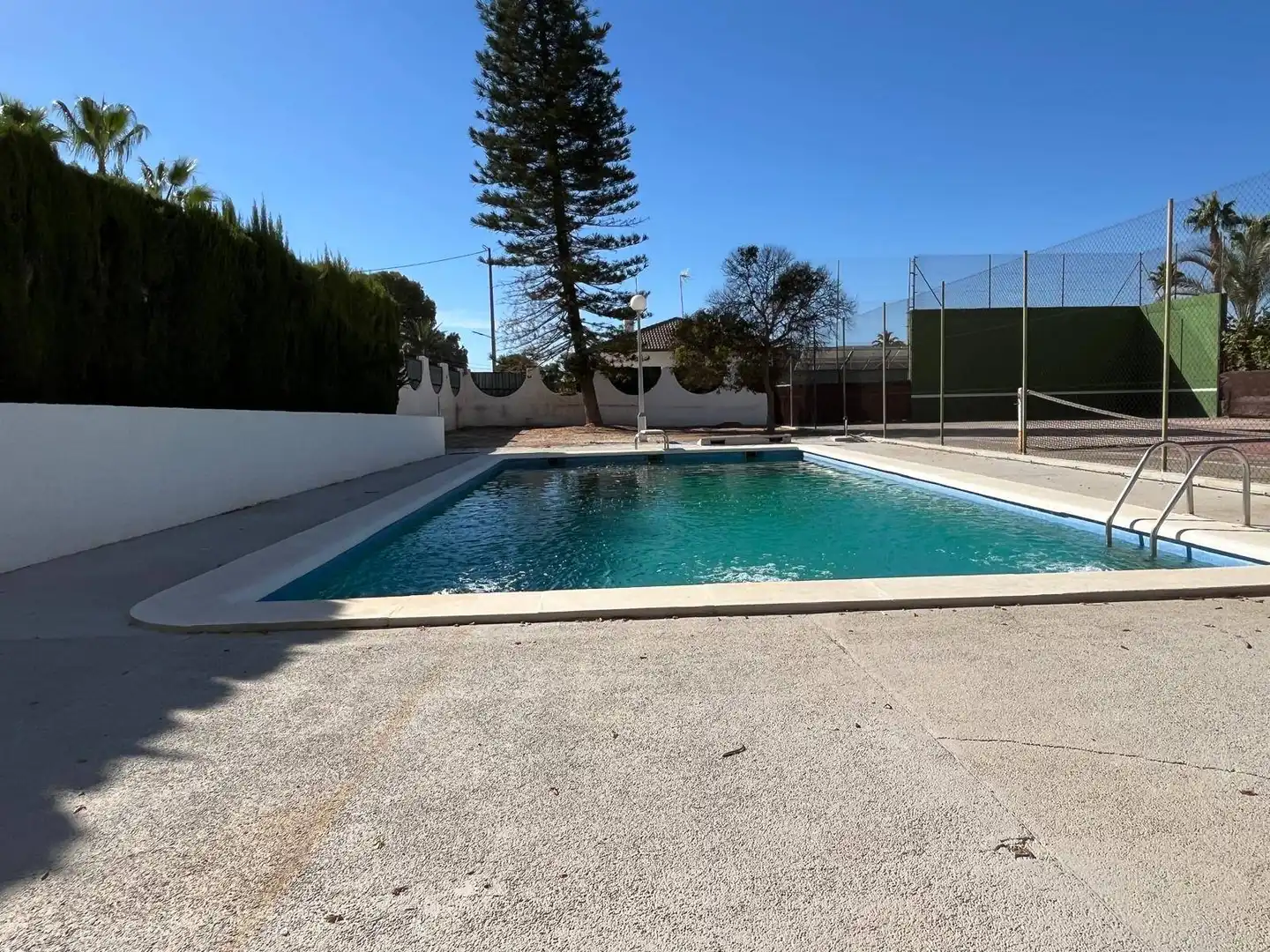 Piscina de Casa o chalet en venta en Elche / Elx con Aire acondicionado, Jardín privado y Trastero