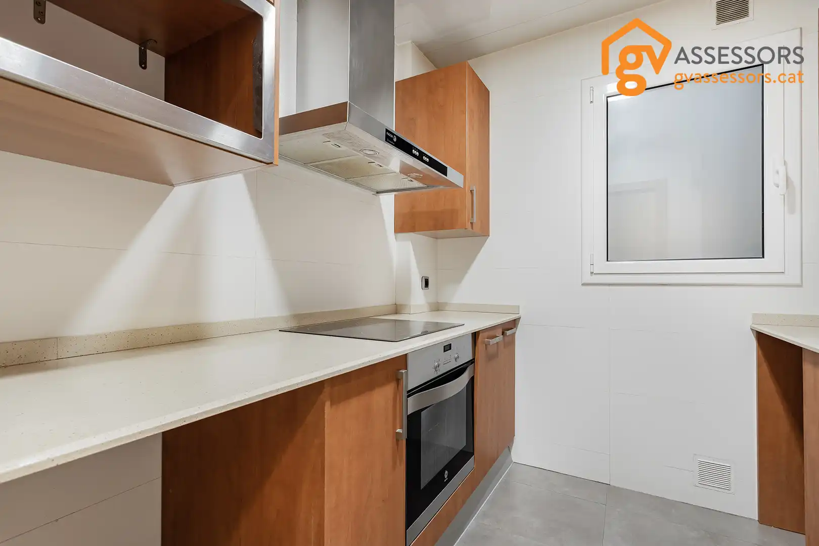 Küche von Wohnung zum Verkauf in Barcelona mit Klimaanlage, Heizung und Parkett