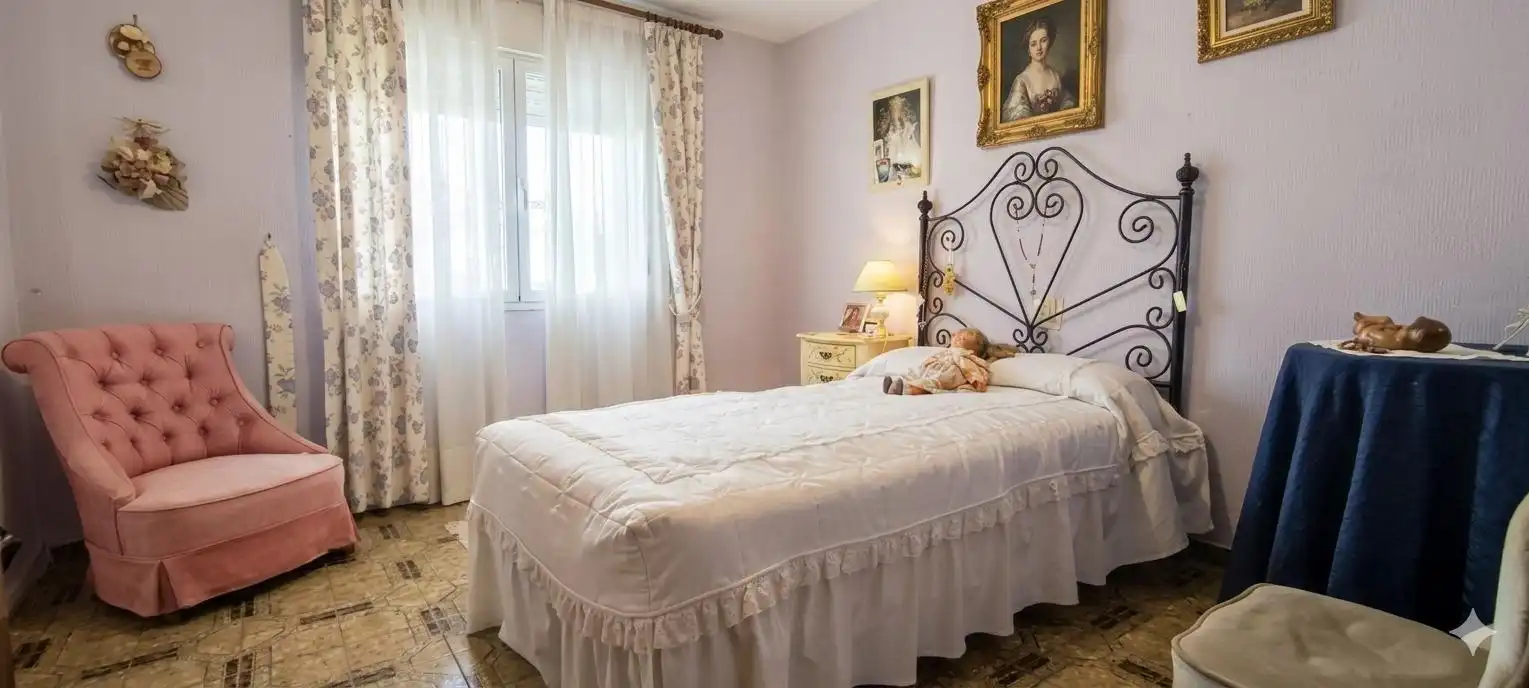 Schlafzimmer von Haus oder Chalet zum Verkauf in Moralzarzal mit Heizung, Privatgarten und Terrasse