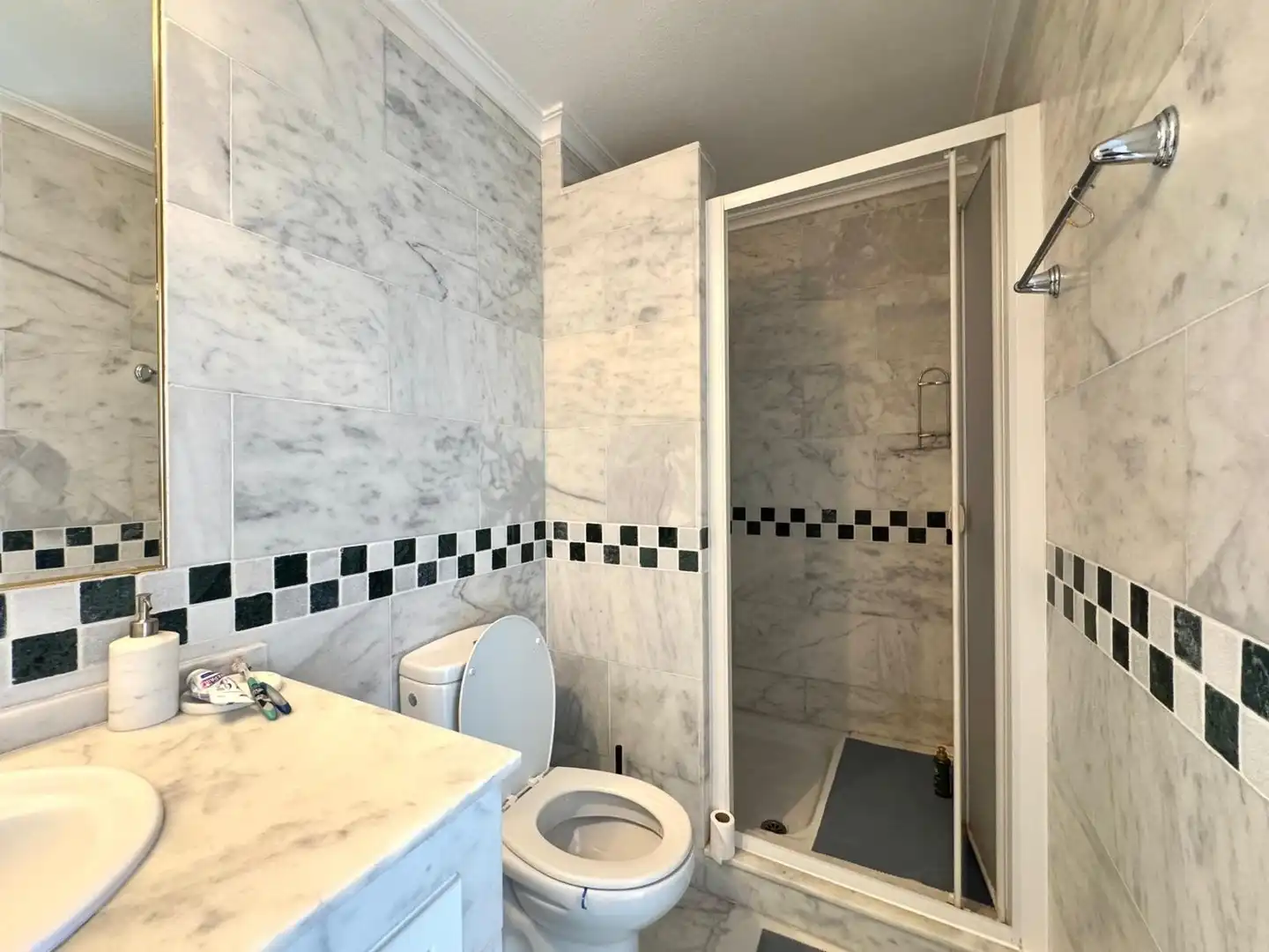Bany de Apartament en venda en Orihuela amb Calefacció, Jardí privat i Terrassa