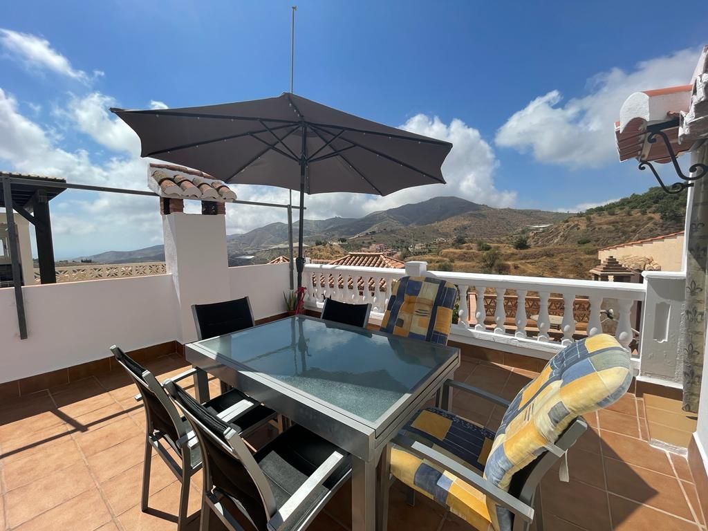 Terraza de Finca rústica en venta en Ítrabo con Aire acondicionado, Trastero y Amueblado