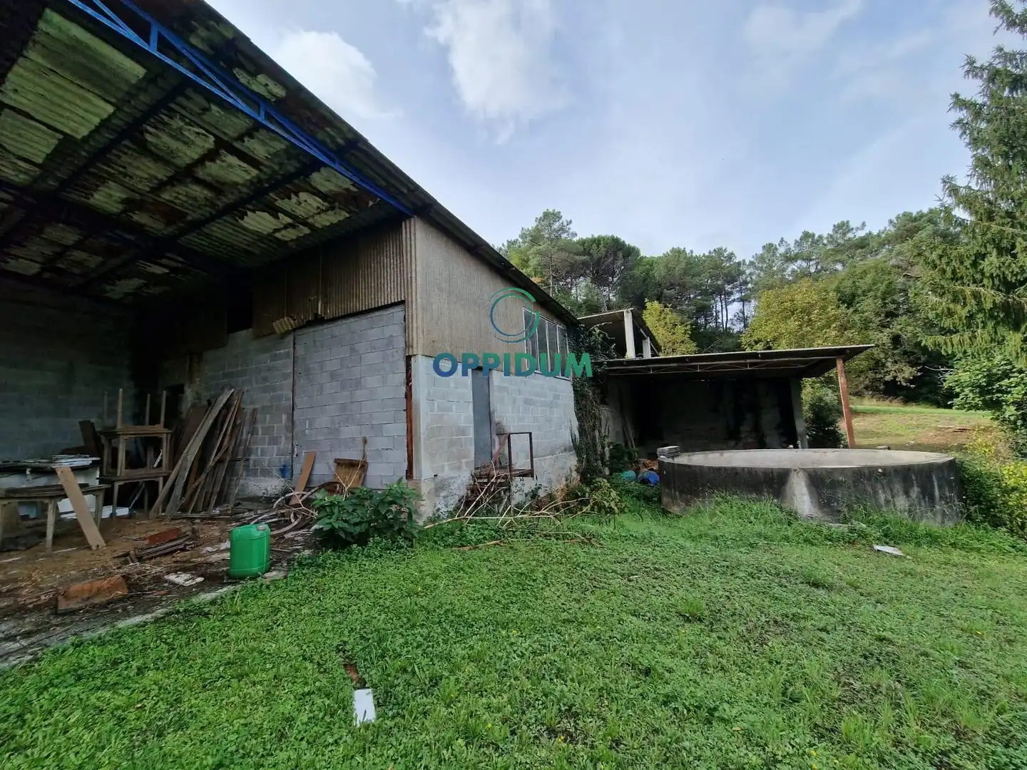 Exterior view of Industrial buildings for sale in Touro